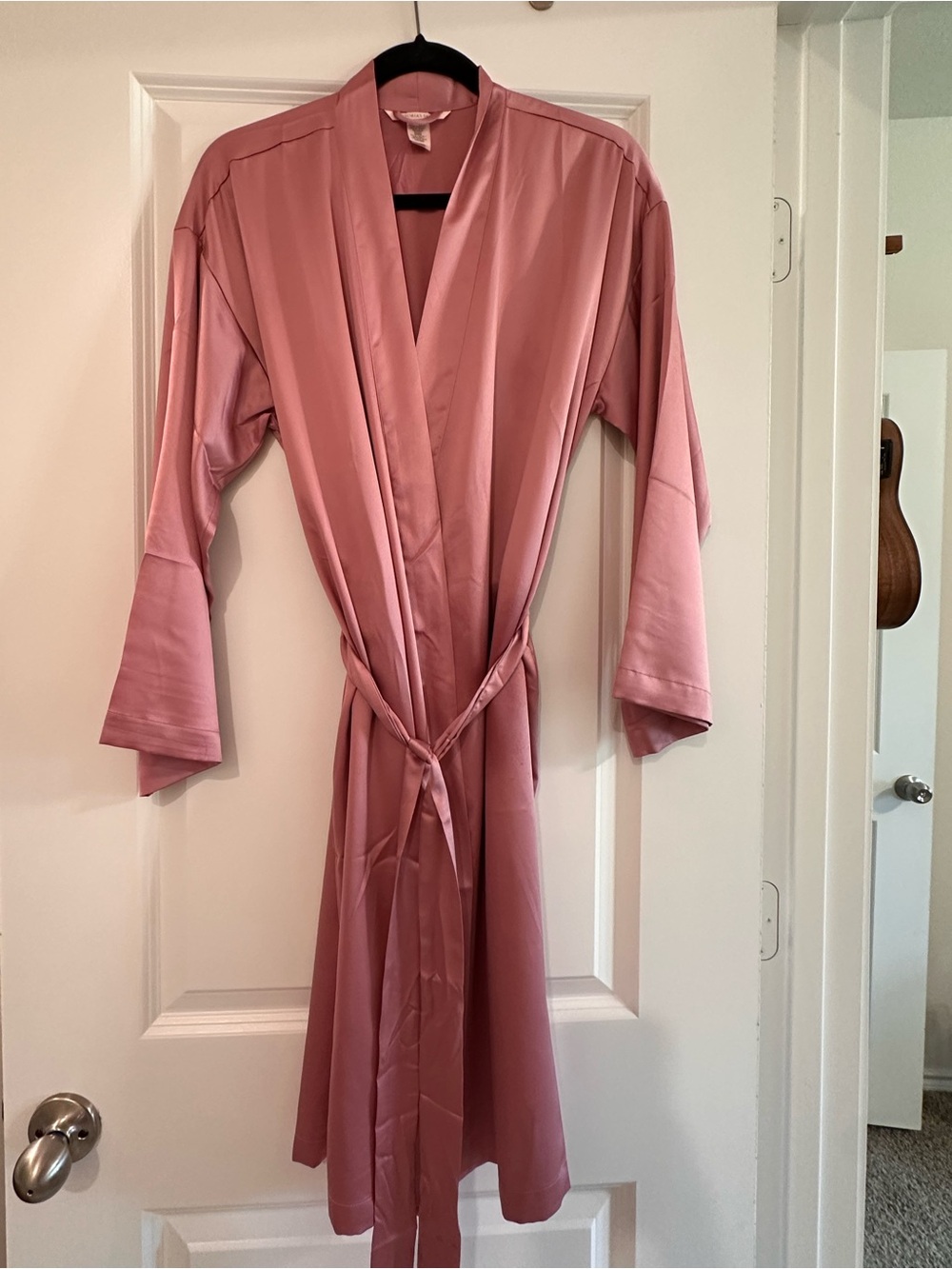 Victoria's Secret Satin Kimono Robe - Rose Pink